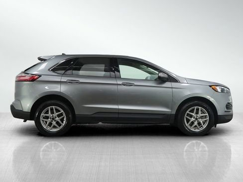 Used 2024 Ford Edge SEL image 7