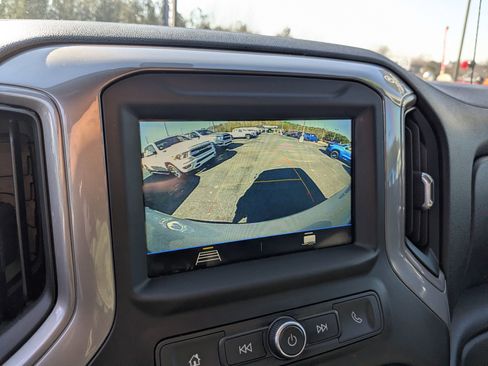 Used 2019 Chevrolet Silverado 1500 Custom Trail Boss w/ Custom Convenience Package image 16