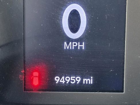 Used 2019 Jeep Wrangler Unlimited Sport S image 32