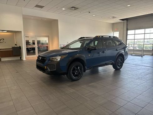 Certified 2025 Subaru Outback Wilderness AWD/4WD image 3