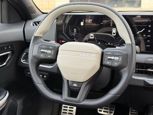 New 2025 Kia K4 GT-Line Turbo image 8
