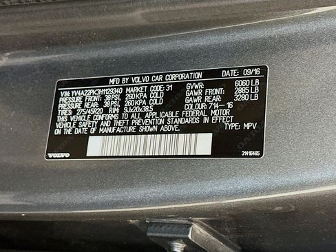 Used 2017 Volvo XC90 T6 Momentum w/ Vision Package AWD/4WD image 12