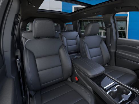 New 2026 Chevrolet Traverse LT w/ Sun and Wheel Package image 18