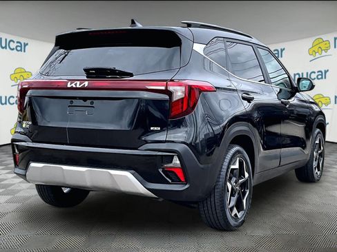 Used 2024 Kia Seltos EX image 6