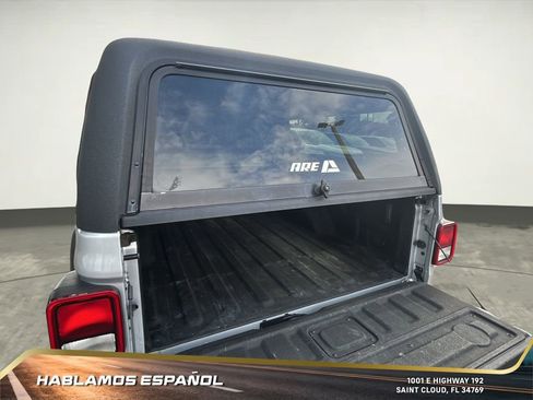 Used 2022 Jeep Gladiator Sport image 35