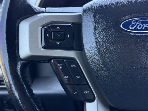 Used 2022 Ford F250 Lariat AWD/4WD image 12
