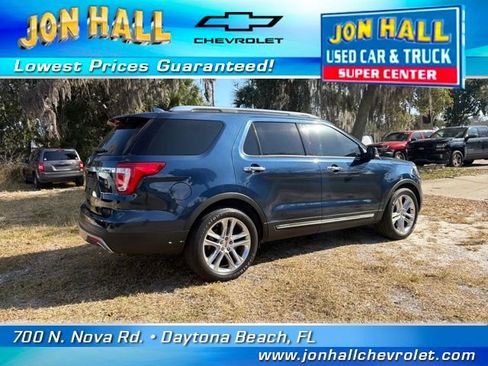 Used 2017 Ford Explorer Limited image 12