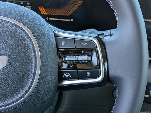 New 2026 Kia Carnival EX image 33