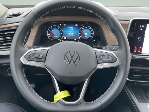 New 2026 Volkswagen Atlas SE image 29