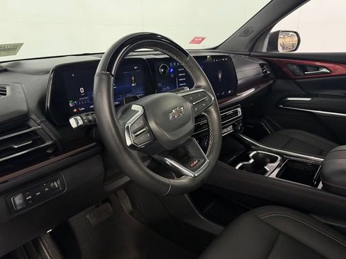 Used 2025 Chevrolet Traverse Z71 w/ Enhanced Driving Package AWD/4WD image 24