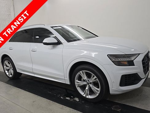 Used 2023 Audi Q8 Premium w/ Convenience Package AWD/4WD image 5