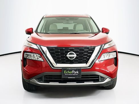 Used 2023 Nissan Rogue SL AWD/4WD image 2