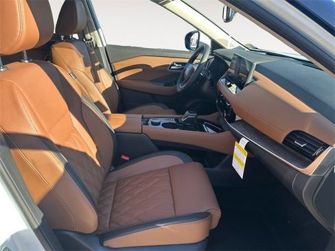 New 2026 Nissan Rogue Platinum w/ Platinum Premium Package image 15