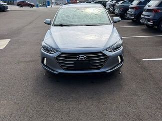 Used 2017 Hyundai Elantra Limited FWD video 1