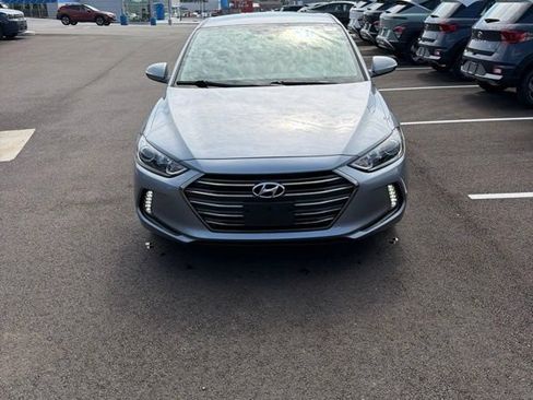Used 2017 Hyundai Elantra Limited FWD image 1