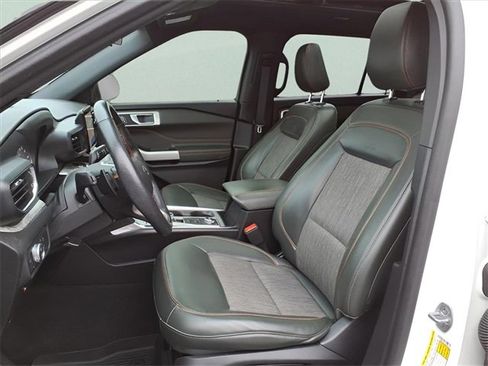 Used 2022 Ford Explorer Timberline image 14