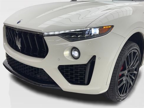 Used 2021 Maserati Levante S GranSport image 5