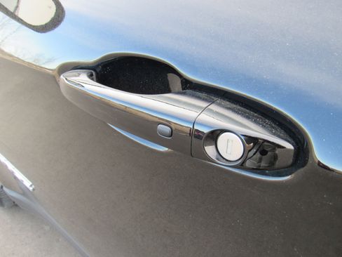 Used 2023 Jeep Compass Latitude image 10