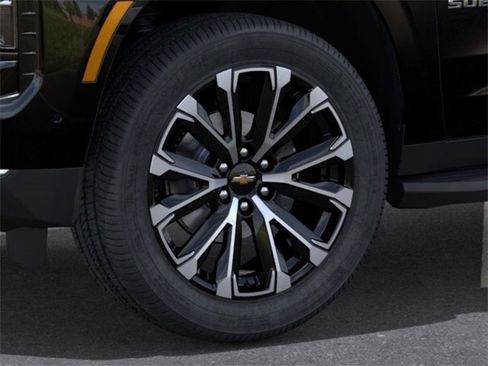 New 2025 Chevrolet Suburban High Country image 9