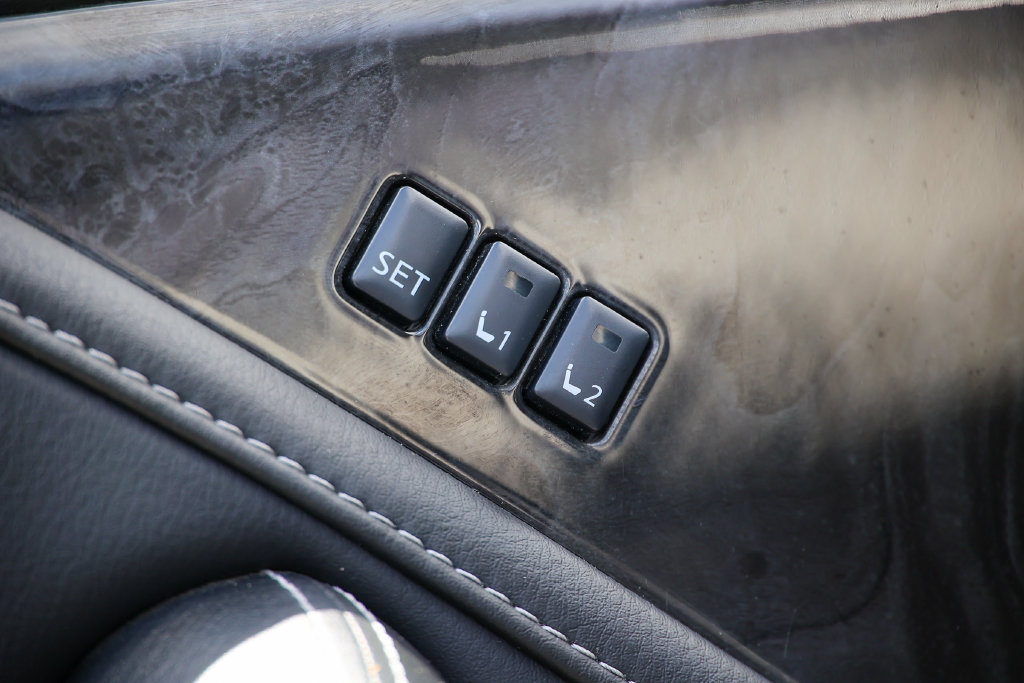 Used 2024 INFINITI QX80 Luxe RWD image 5