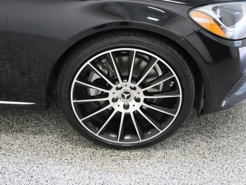 Used 2018 Mercedes-Benz C 300 Sedan image 5