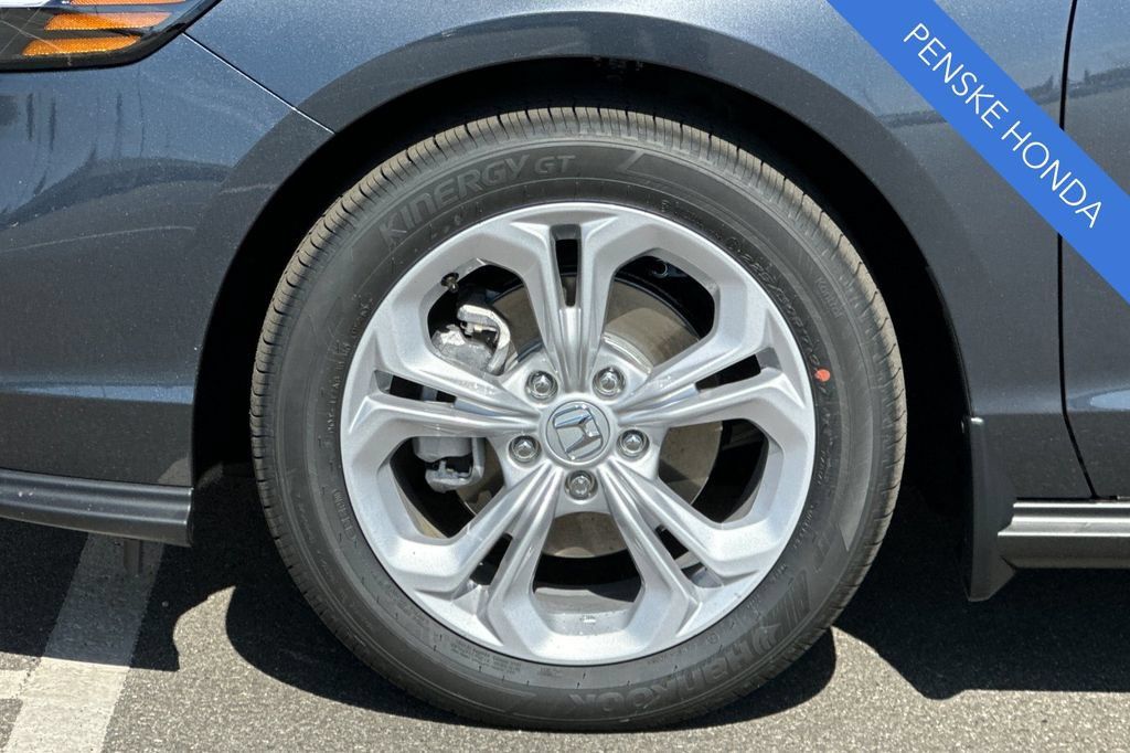 New 2026 Honda Accord LX image 31