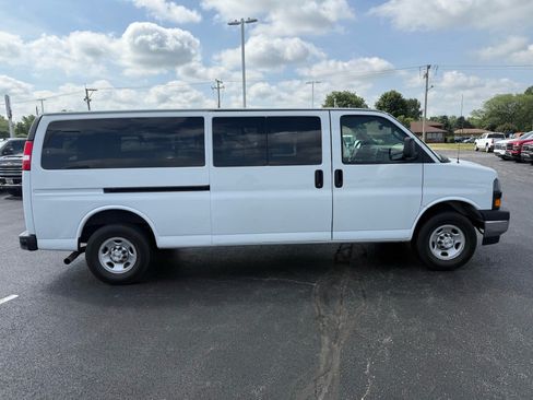 Used 2023 Chevrolet Express 3500 LT w/ LT Preferred Equipment Group RWD image 6