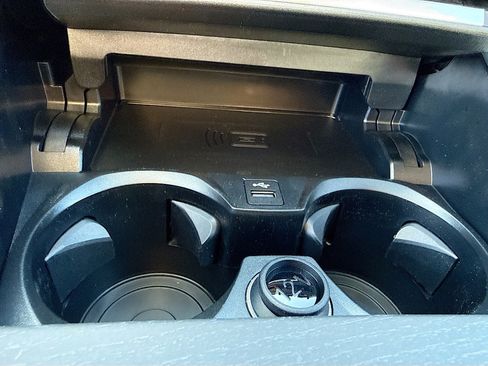 New 2026 BMW 330i Sedan w/ M Sport Package RWD image 31