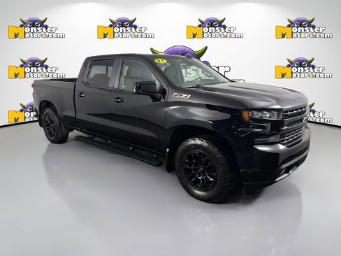 Used 2021 Chevrolet Silverado 1500 RST image 3