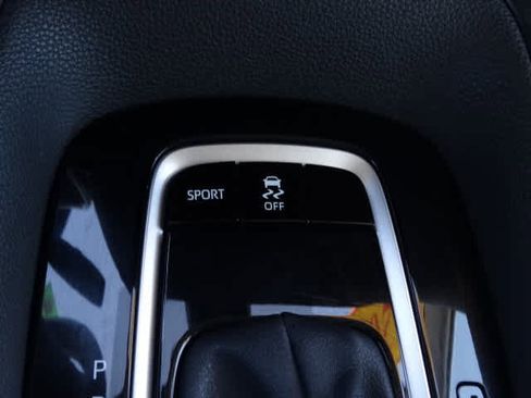 Used 2021 Toyota Corolla XLE image 33