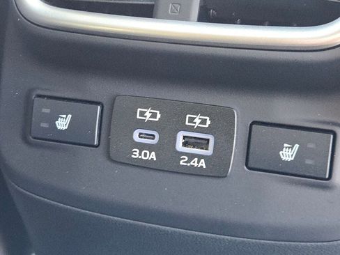 Certified 2025 Subaru Outback Touring XT AWD/4WD image 10