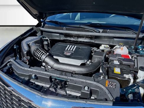 Used 2024 Cadillac XT5 Premium Luxury image 32