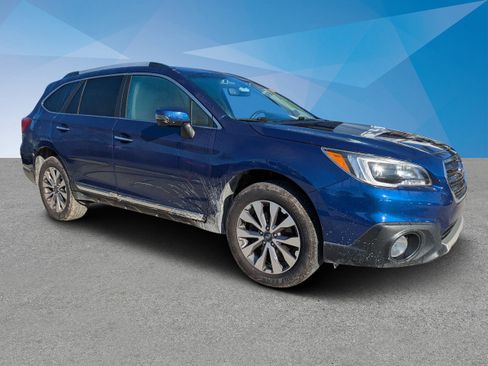 Used 2017 Subaru Outback 3.6R Touring image 1
