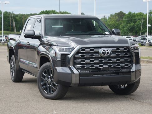 New 2026 Toyota Tundra Platinum AWD/4WD image 18