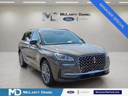 Used 2025 Lincoln Corsair Grand Touring w/ Equipment Group 302A AWD/4WD image 1