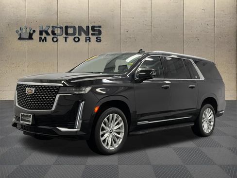 Used 2024 Cadillac Escalade ESV Luxury AWD/4WD image 1