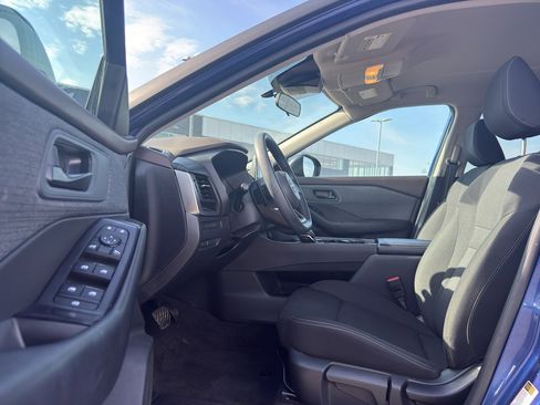 Certified 2023 Nissan Rogue S image 11