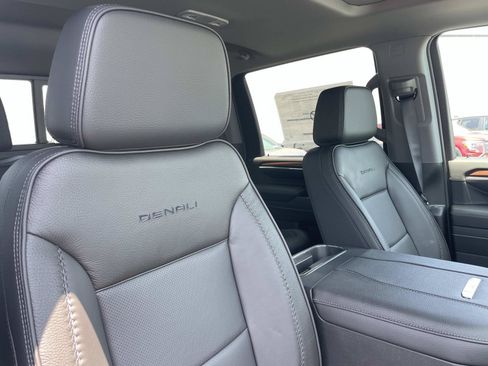 New 2026 GMC Sierra 3500 Denali w/ Technology Package AWD/4WD image 28