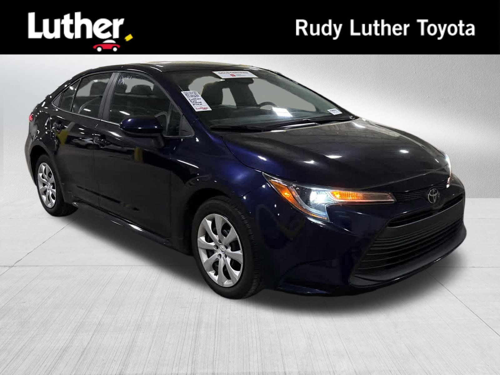 Used 2024 Toyota Corolla LE FWD image 1