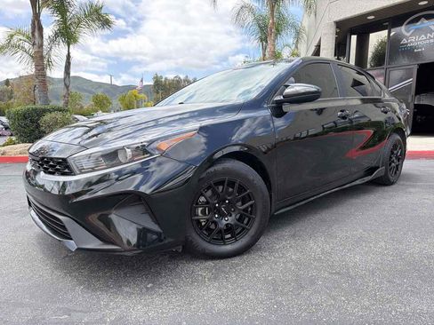 Used 2023 Kia Forte LX FWD image 12