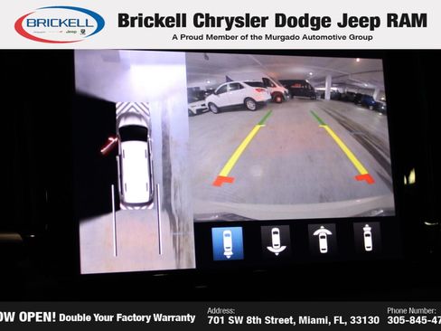 Used 2020 Chrysler Pacifica Touring w/ Advanced Safetytec Group FWD image 32