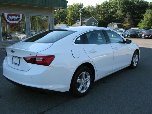 Used 2024 Chevrolet Malibu LT FWD image 4