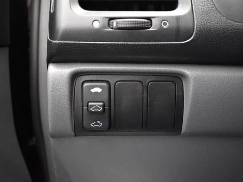 Used 2005 Honda Accord EX image 22