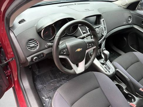 Used 2014 Chevrolet Cruze LT FWD image 13