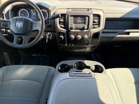 Used 2018 RAM 3500 Tradesman w/ Chrome Appearance Group AWD/4WD image 17