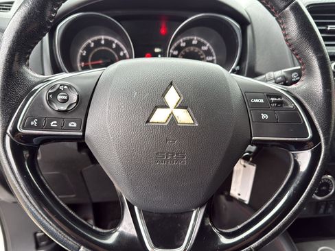 Used 2018 Mitsubishi Outlander Sport LE FWD image 18
