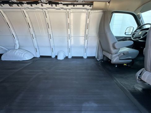 Used 2025 Chevrolet Express 2500 Extended w/ Driver Convenience Package RWD image 28