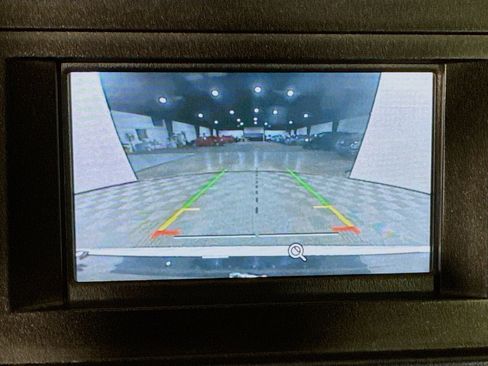 Used 2018 Ford Mustang Coupe image 18