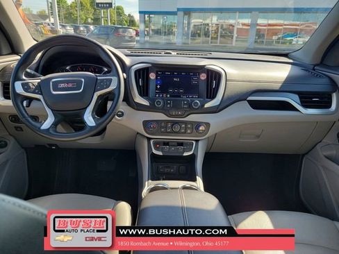 Used 2024 GMC Terrain SLT FWD image 11