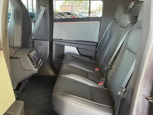 Used 2024 Tesla Cybertruck Cyberbeast AWD/4WD image 18